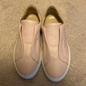 Axel Arigato slip on size 35 but fits like a US 6